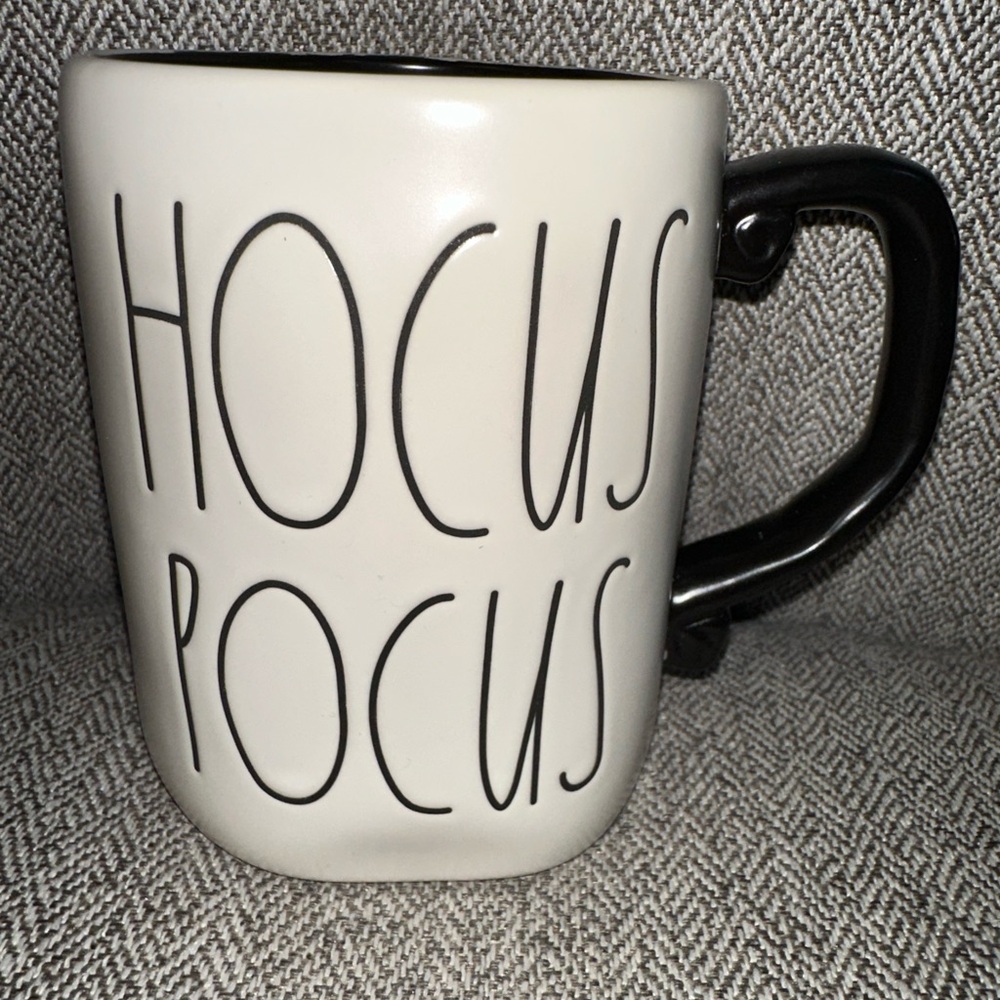 Rae Dunn Artisan Collection By Magenta “HOCUS POCUS” Mug/ Cup •Halloween• NEW